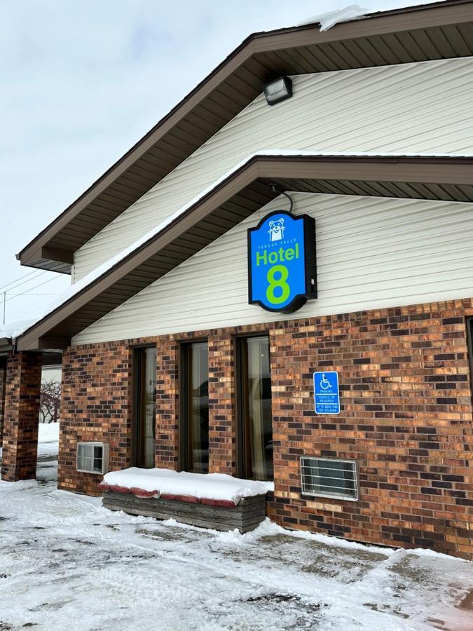 Hotel 8 Fergus Falls Bagian luar foto